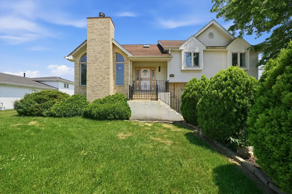 223 S Dante Avenue, Glenwood, IL 60425 - #1