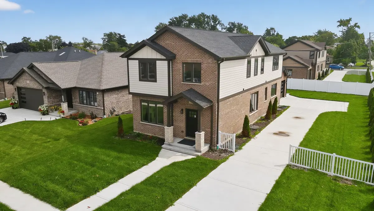 7957 W 73 Place, Bridgeview, IL 60455 - #1