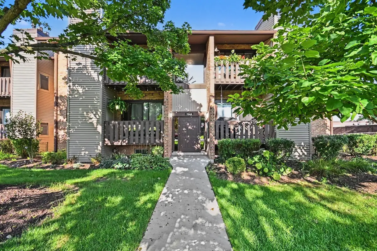7544 Clarendon Hills Road #2E, Willowbrook, IL 60527 - #1