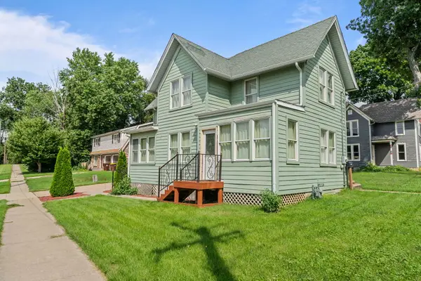 904 N Prospect Street, Rockford, IL 61107