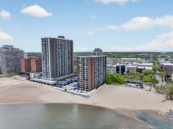 5901 N Sheridan Road #7G, Chicago, IL 60660