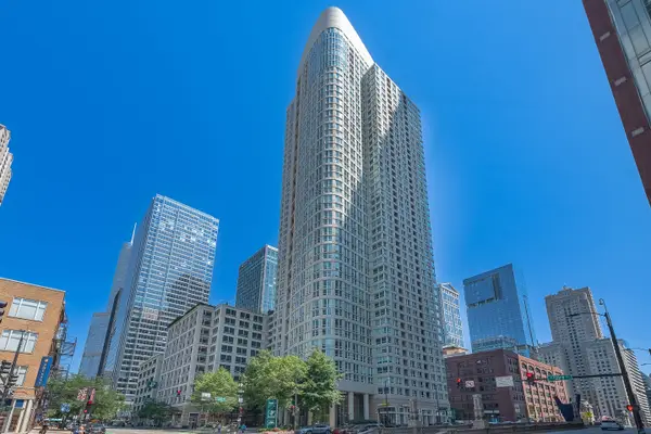 345 N La Salle Drive #2607, Chicago, IL 60654