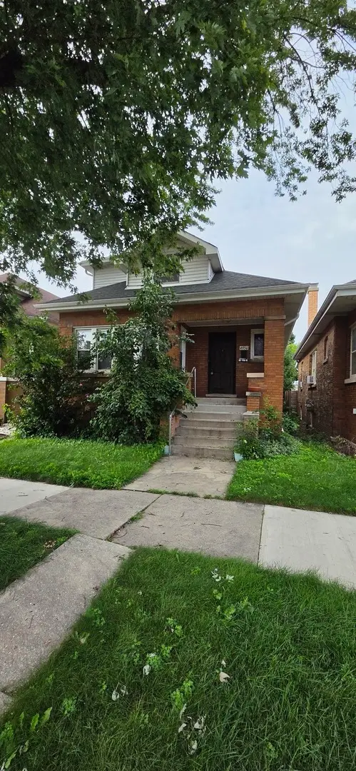 4950 N Kilpatrick Avenue, Chicago, IL 60630