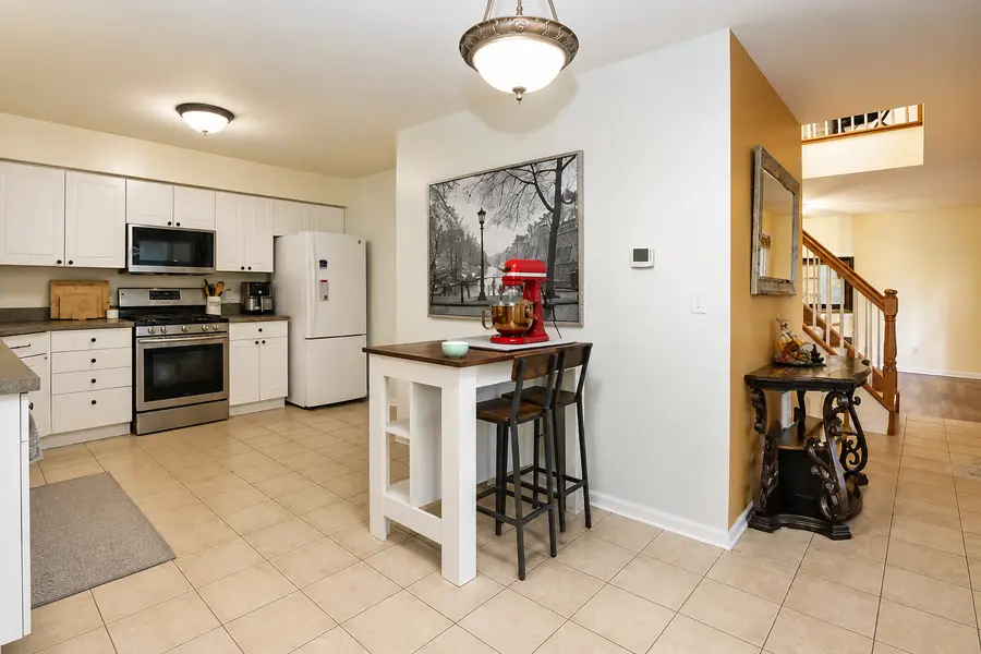 1335 Laurel Oaks Drive, Streamwood, IL 60107 - #3