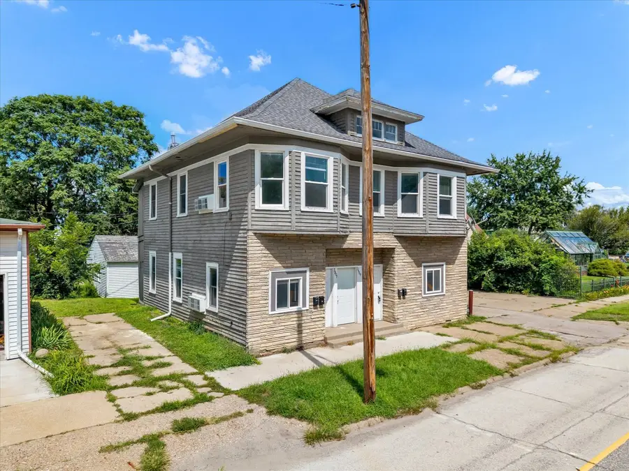 3907 7th Avenue, Rock Island, IL 61201 - #3
