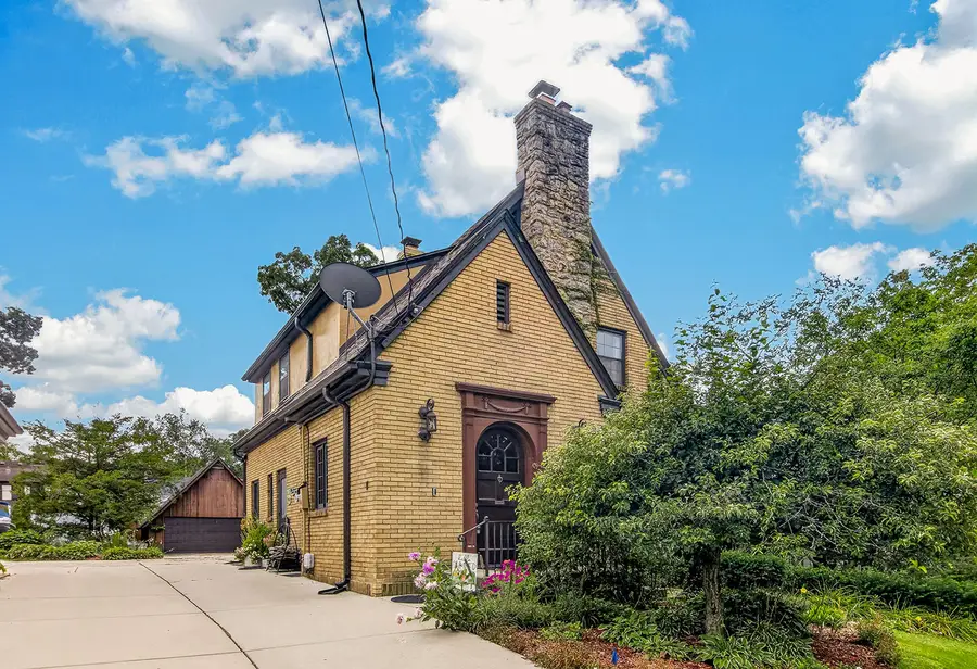 2117 Princeton Avenue, Rockford, IL 61107 - #3