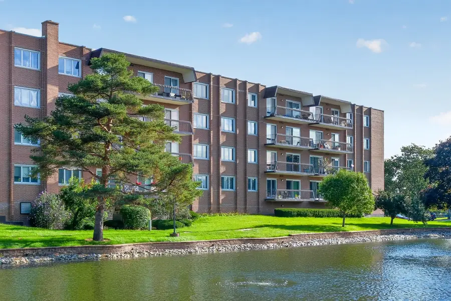 8001 W Courte Drive #411, Niles, IL 60714 - #2