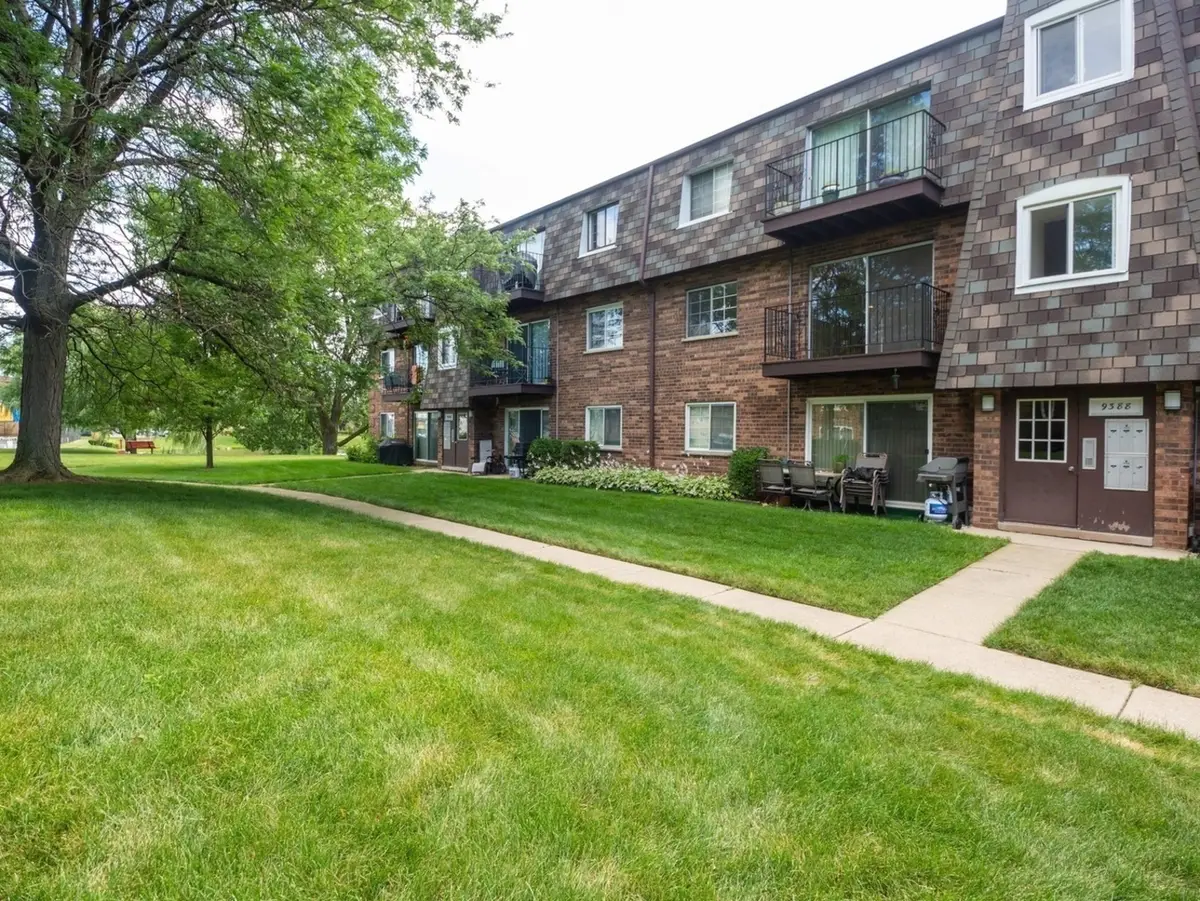 9388 Bay Colony Drive #2N, Des Plaines, IL 60016 - #1