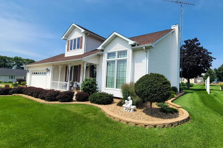 256 Cambridge Court, Dixon, IL 61021 - #2