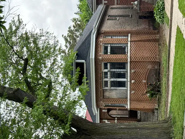 8350 S Green Street, Chicago, IL 60620