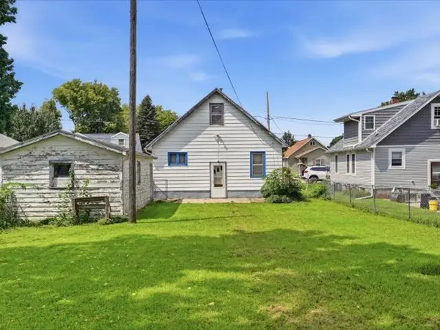 219 Ave E, Rock Falls, IL 61071 - #3