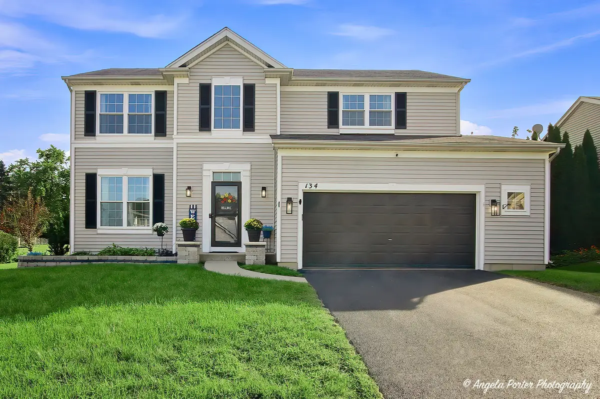 134 E Old Mill Trail, Antioch, IL 60002 - #1