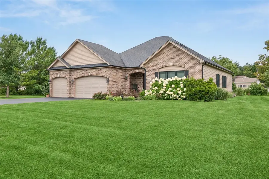 5325 Goldenrod Drive, Oswego, IL 60543 - #3