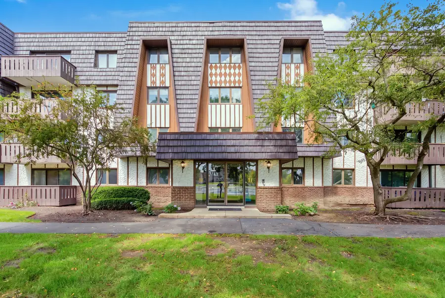 13200 Heiden Circle #2301, Lake Bluff, IL 60044 - #3
