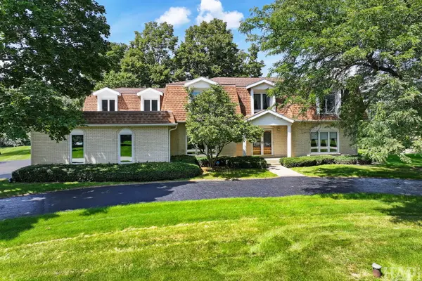 55 Watergate Drive, South Barrington, IL 60010