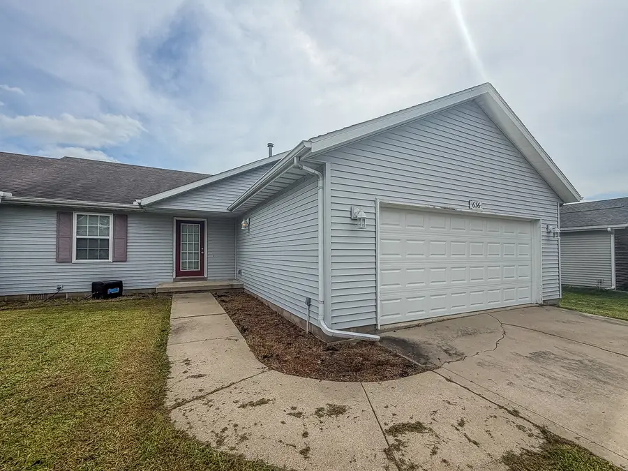 636 Sedgegrass Drive, Champaign, IL 61822 - #2