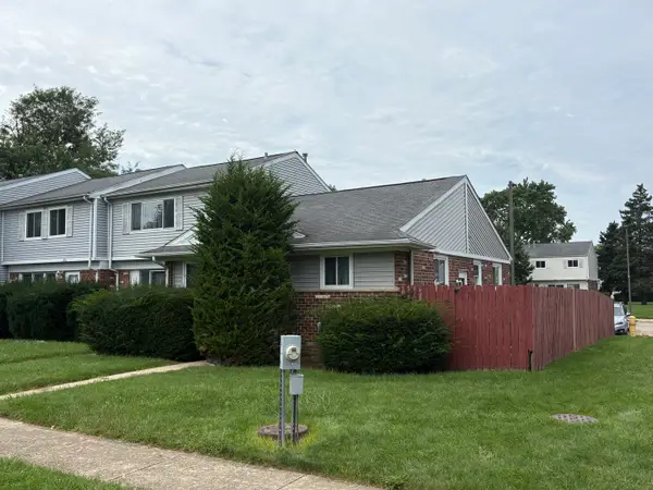 416 Wellington Lane #416, Bolingbrook, IL 60440