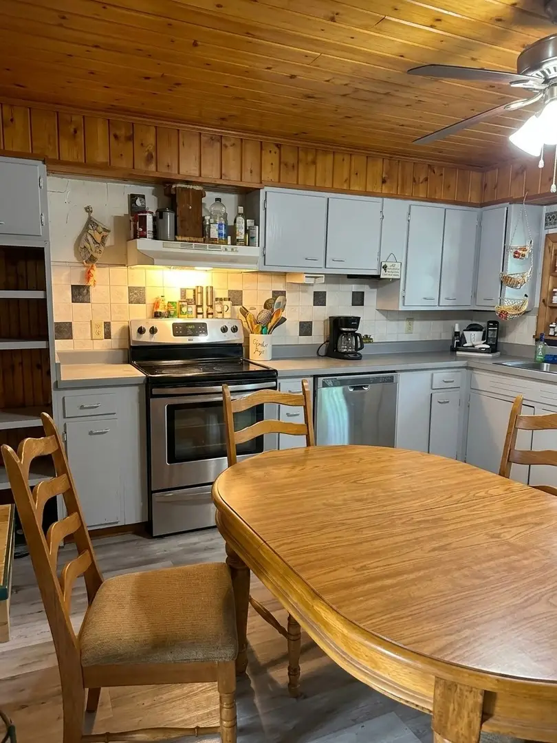 435 E Main Street, Tiskilwa, IL 61368 - #3