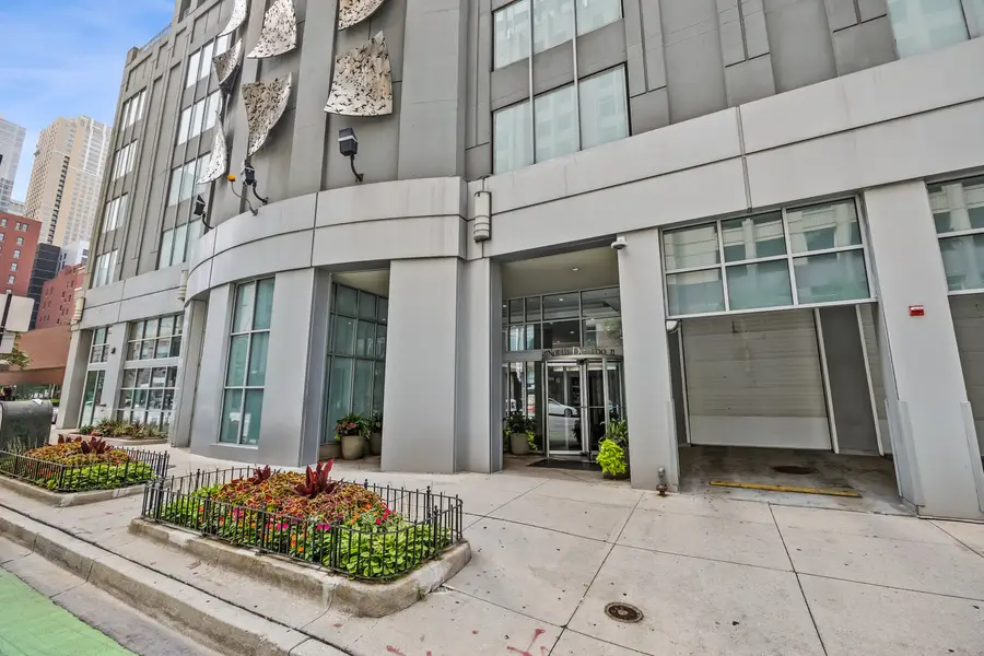 600 N Dearborn Street #1805, Chicago, IL 60654 - #2