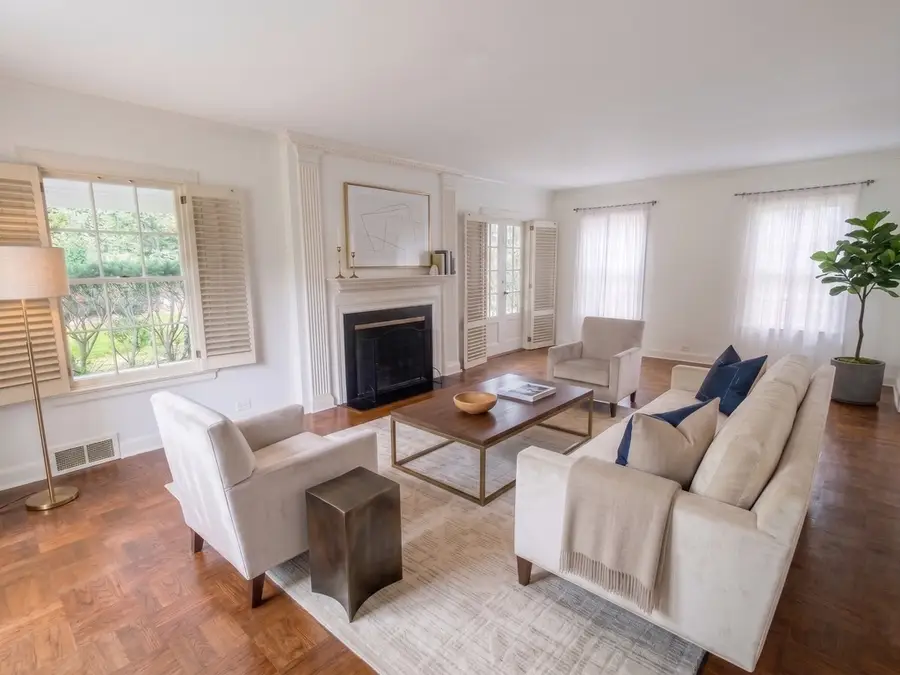 2929 Indianwood Road, Wilmette, IL 60091 - #2