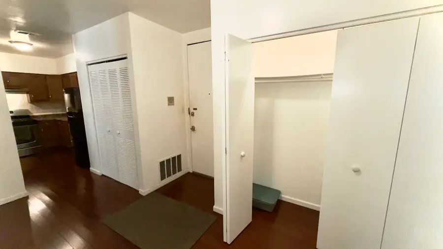 Address Withheld By Seller, Chicago, IL 60616 - #3