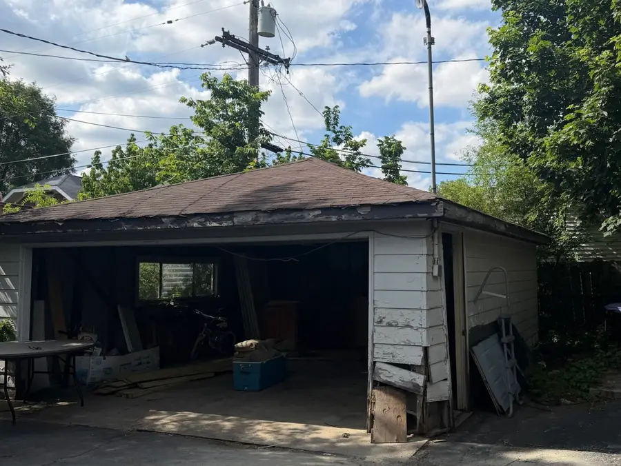207 2nd Avenue, Joliet, IL 60433 - #3