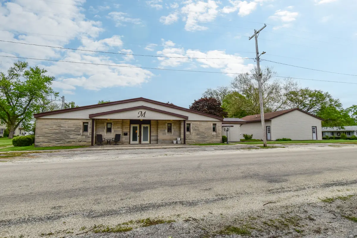 103 S 4th Street, Chatsworth, IL 60921 - #1