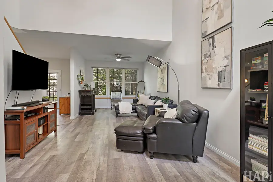 567 Shakespeare Drive, Grayslake, IL 60030 - #3