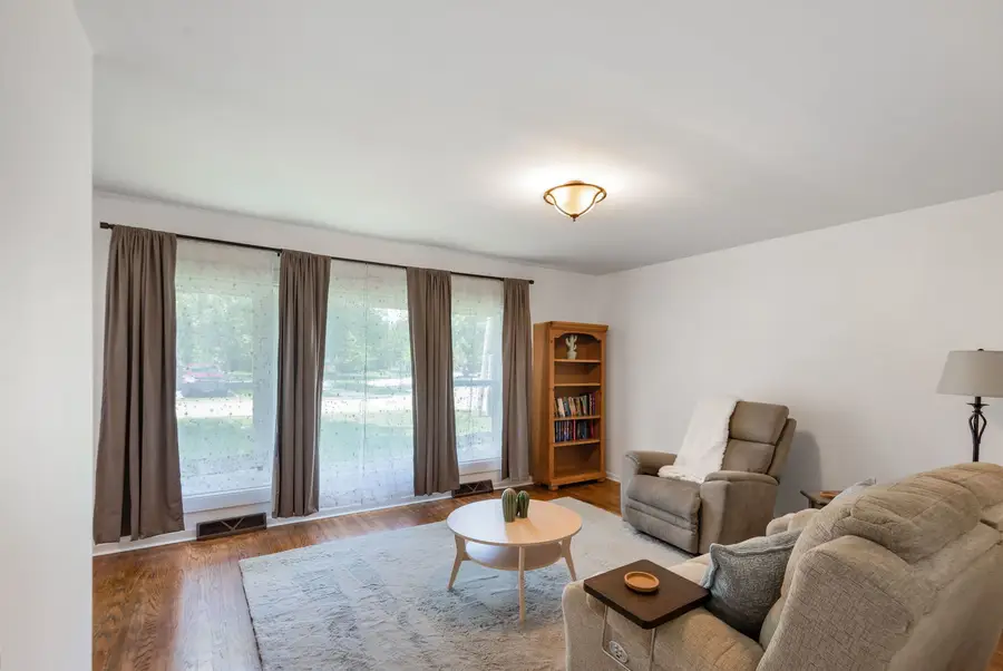 365 N Alleghany Road, Grayslake, IL 60030 - #3