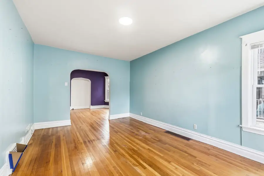 4043 N Albany Avenue, Chicago, IL 60618 - #2