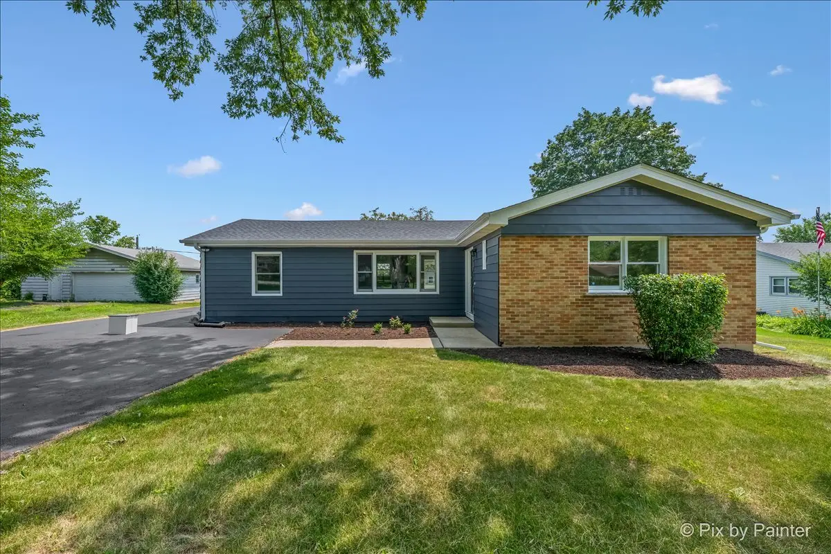 355 Hilltop Drive, North Aurora, IL 60542 - #1