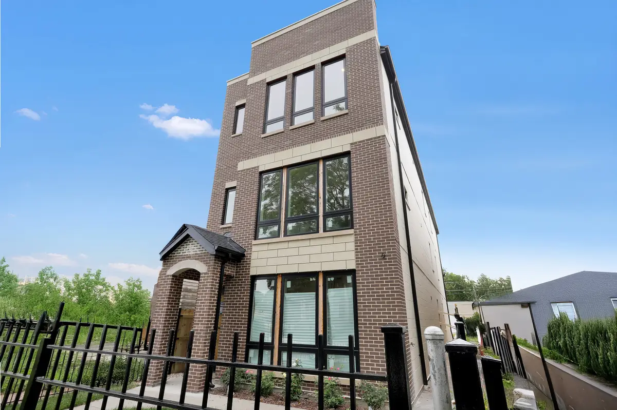 4217 S Indiana Avenue, Chicago, IL 60653 - #1