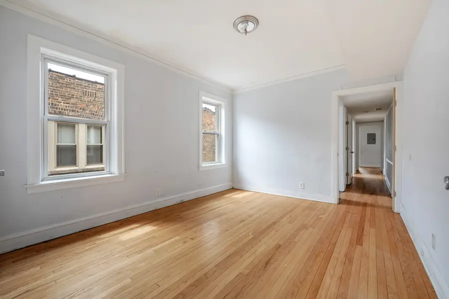 7726 S Kingston Avenue, Chicago, IL 60649 - #3