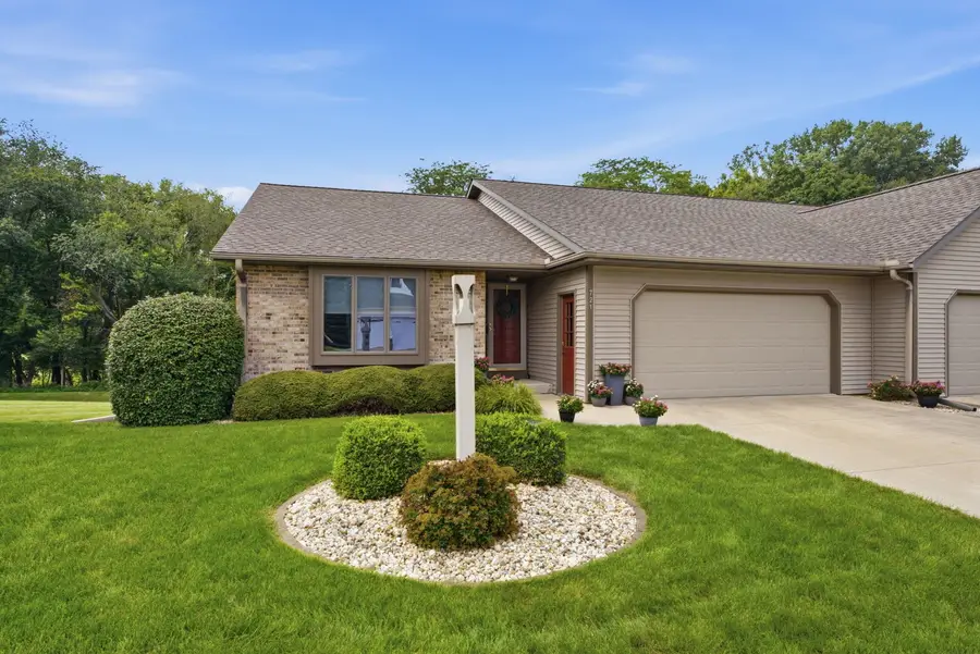 721 Valley View Drive, Fulton, IL 61252 - #2