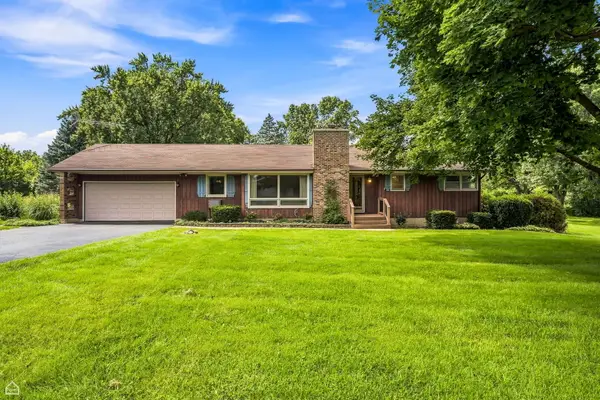 24422 W Cherokee Trail, Grayslake, IL 60030