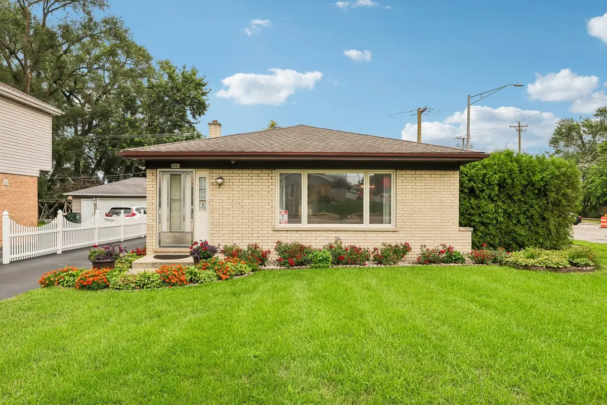 5441 S Ashland Avenue, Countryside, IL 60525 - #1