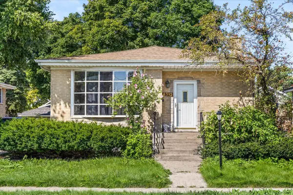 4312 Prairie Avenue, Brookfield, IL 60513