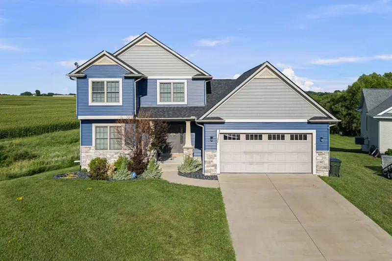 7127 Madison Street, Davenport, IA 52806 - #1