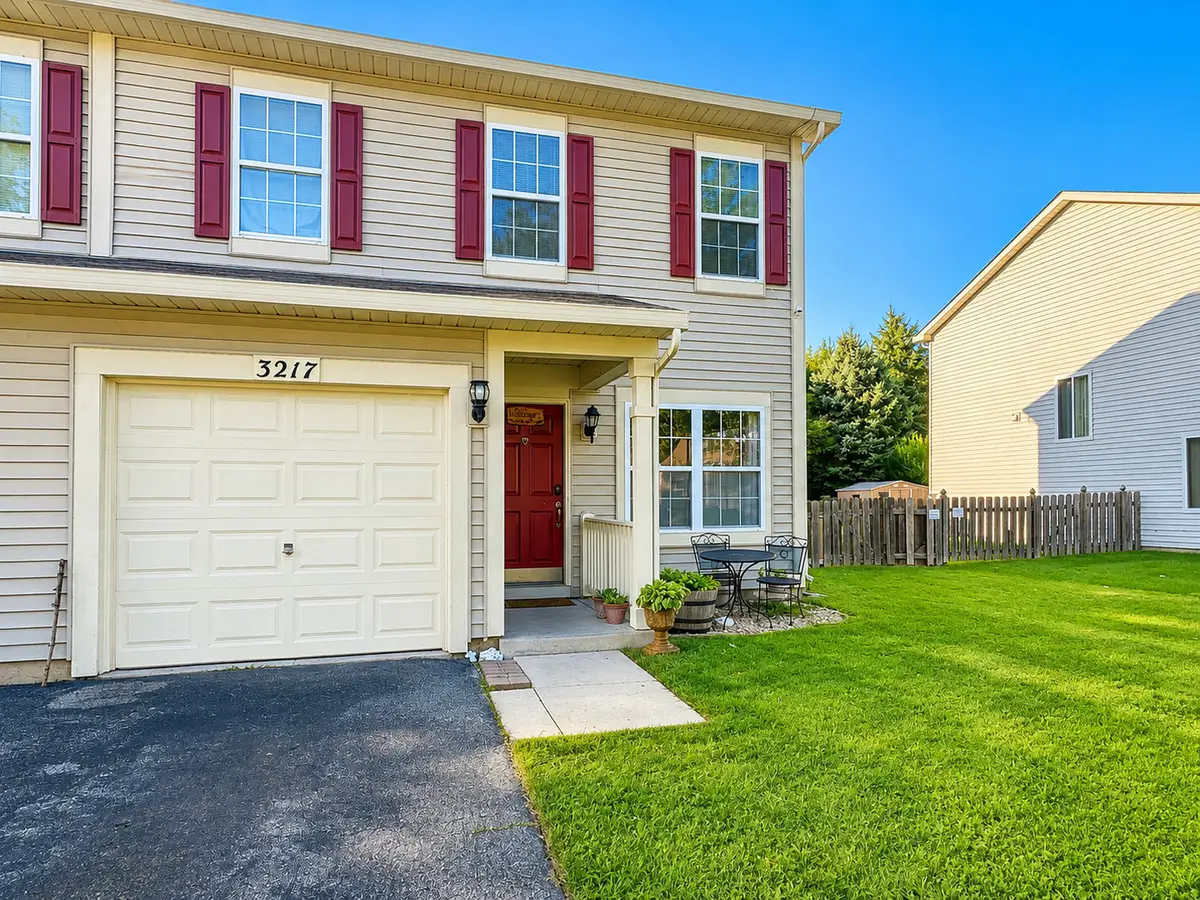 3217 Hoffman Street, Plano, IL 60545 - #1