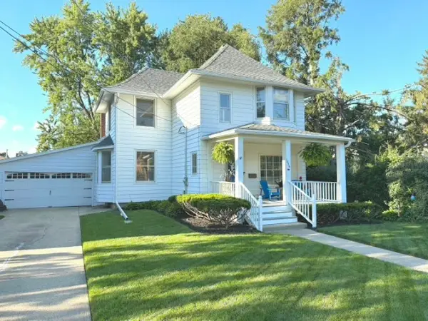 1026 W Douglas Street, Freeport, IL 61032