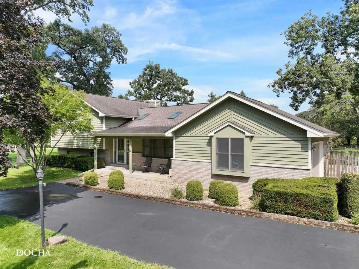 48 Glenda Lane, Plano, IL 60545 - #1
