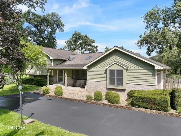 48 Glenda Lane, Plano, IL 60545