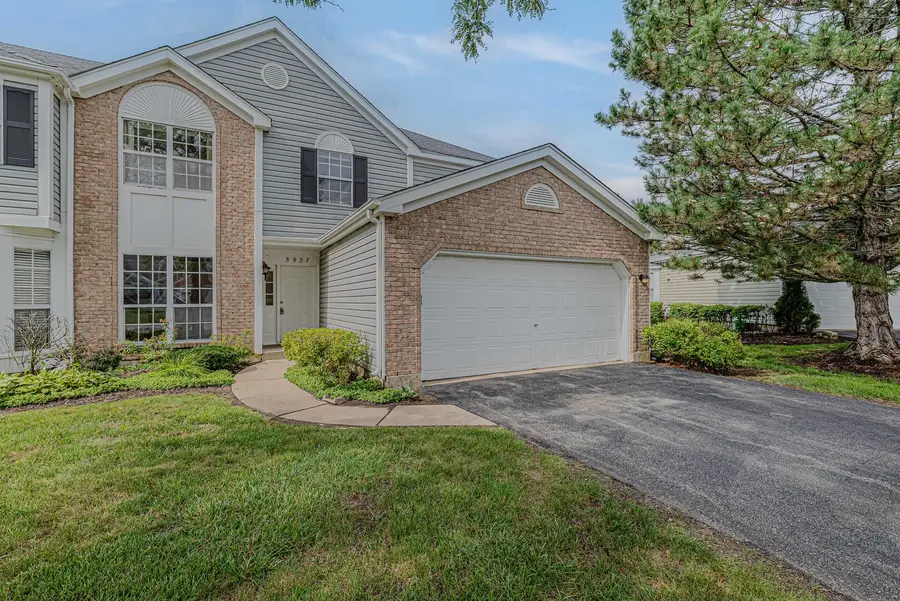 5907 Delaware Avenue, Gurnee, IL 60031 - #2
