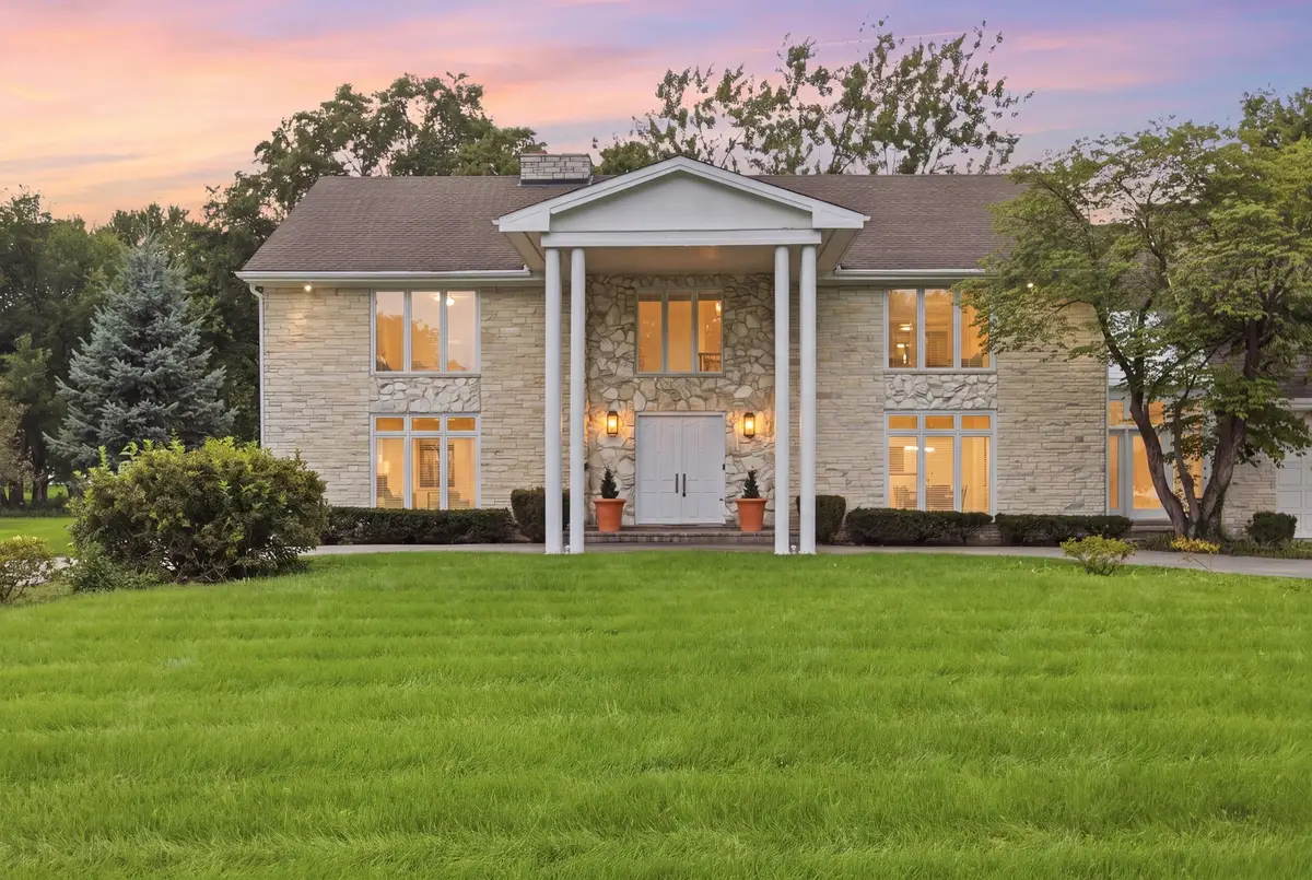 2575 Lincoln Avenue, Long Grove, IL 60047 - #1