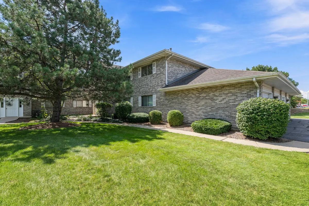 340 Loyola Drive #D, Elgin, IL 60123 - #1