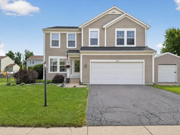 909 Walnut Drive, Kirkland, IL 60146