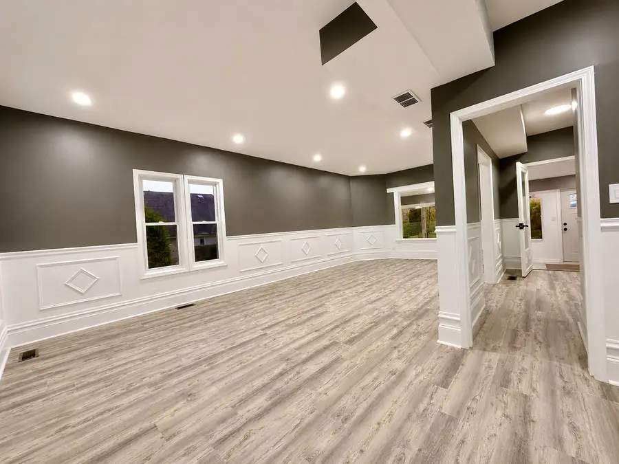 801 S 16th Avenue, Maywood, IL 60153 - #3