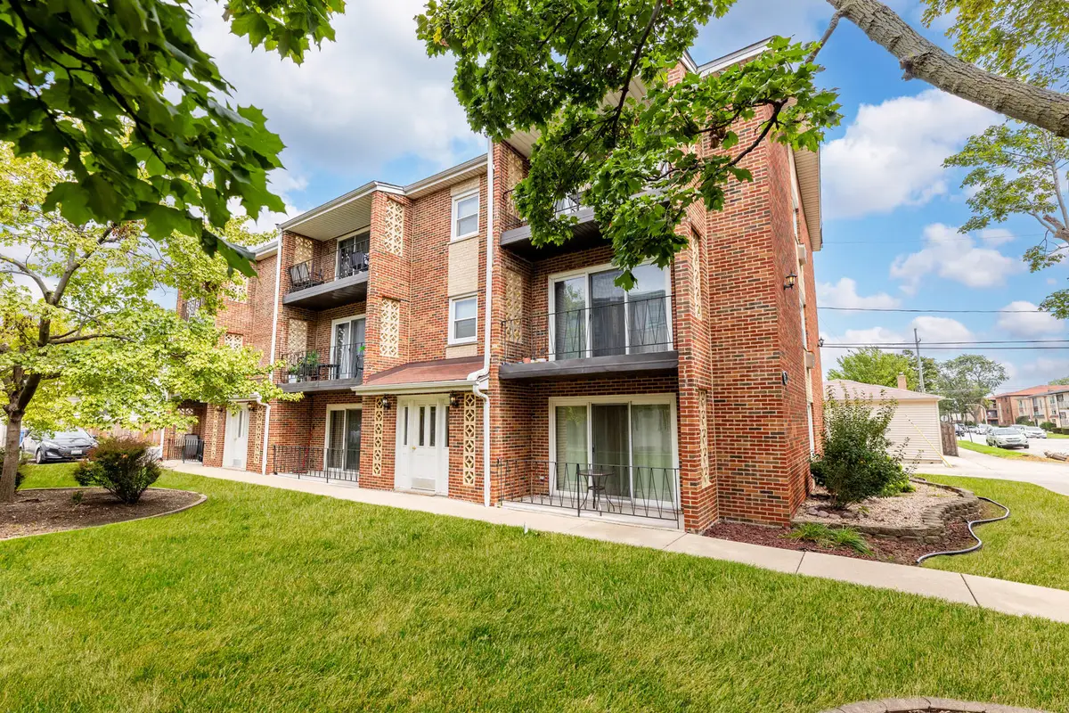 6416 W 64th Place #3A, Chicago, IL 60638 - #1