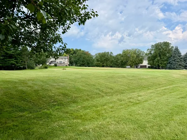 1725 Heritage Drive, Sterling, IL 61081