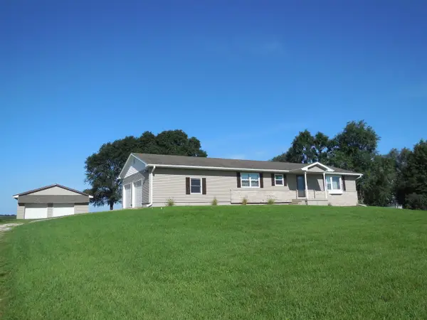 5385 Hoover Road, Rock Falls, IL 61071